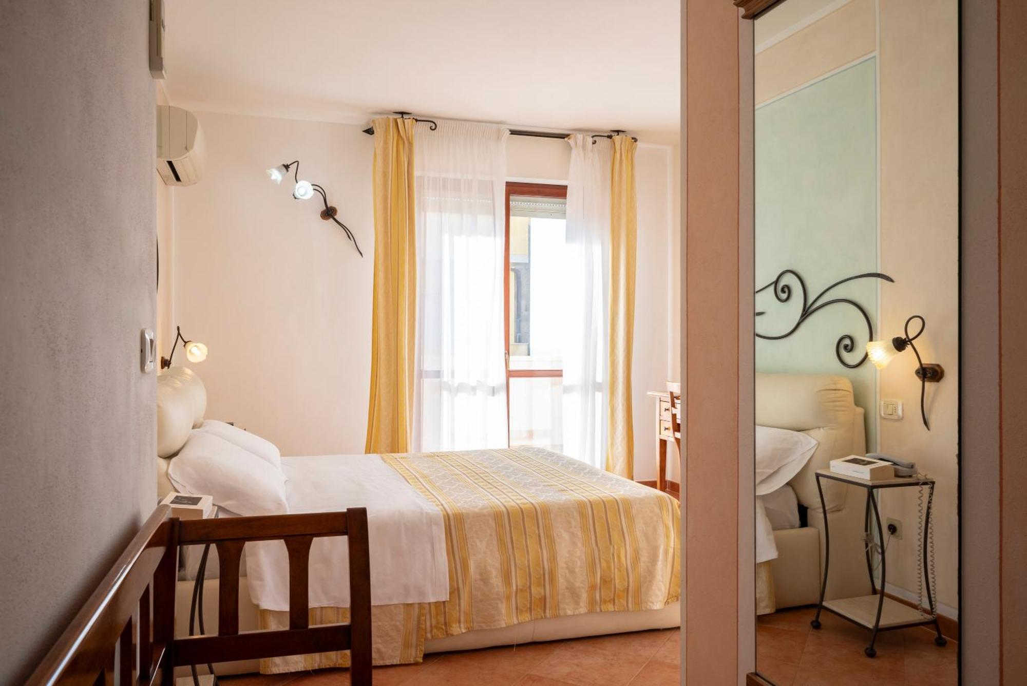 Hotel Lola Piccolo E Marina di Grosseto