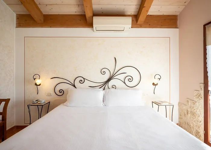 Lola Piccolo Hotel E Appartamenti
