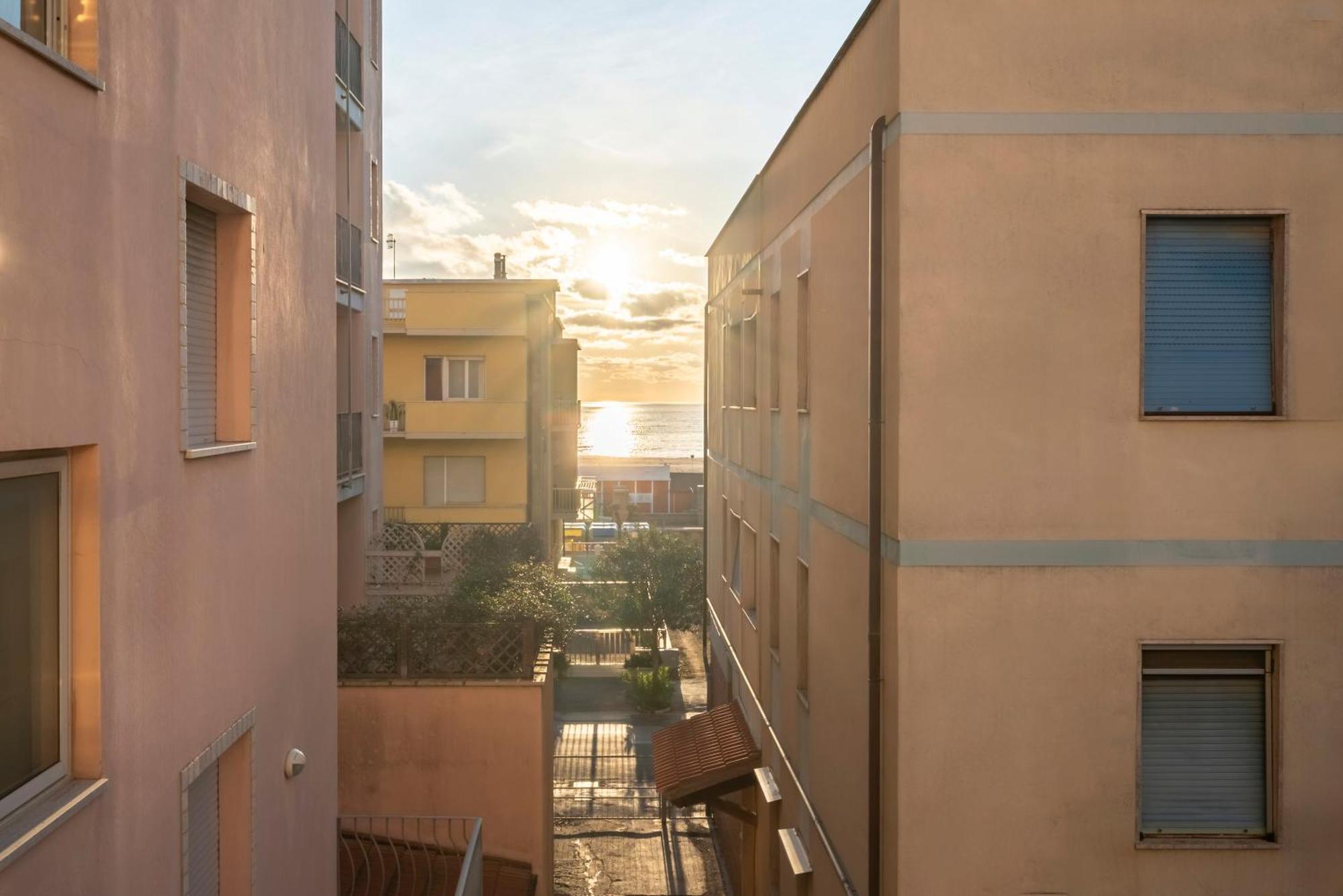 Hotel Lola Piccolo E 4*