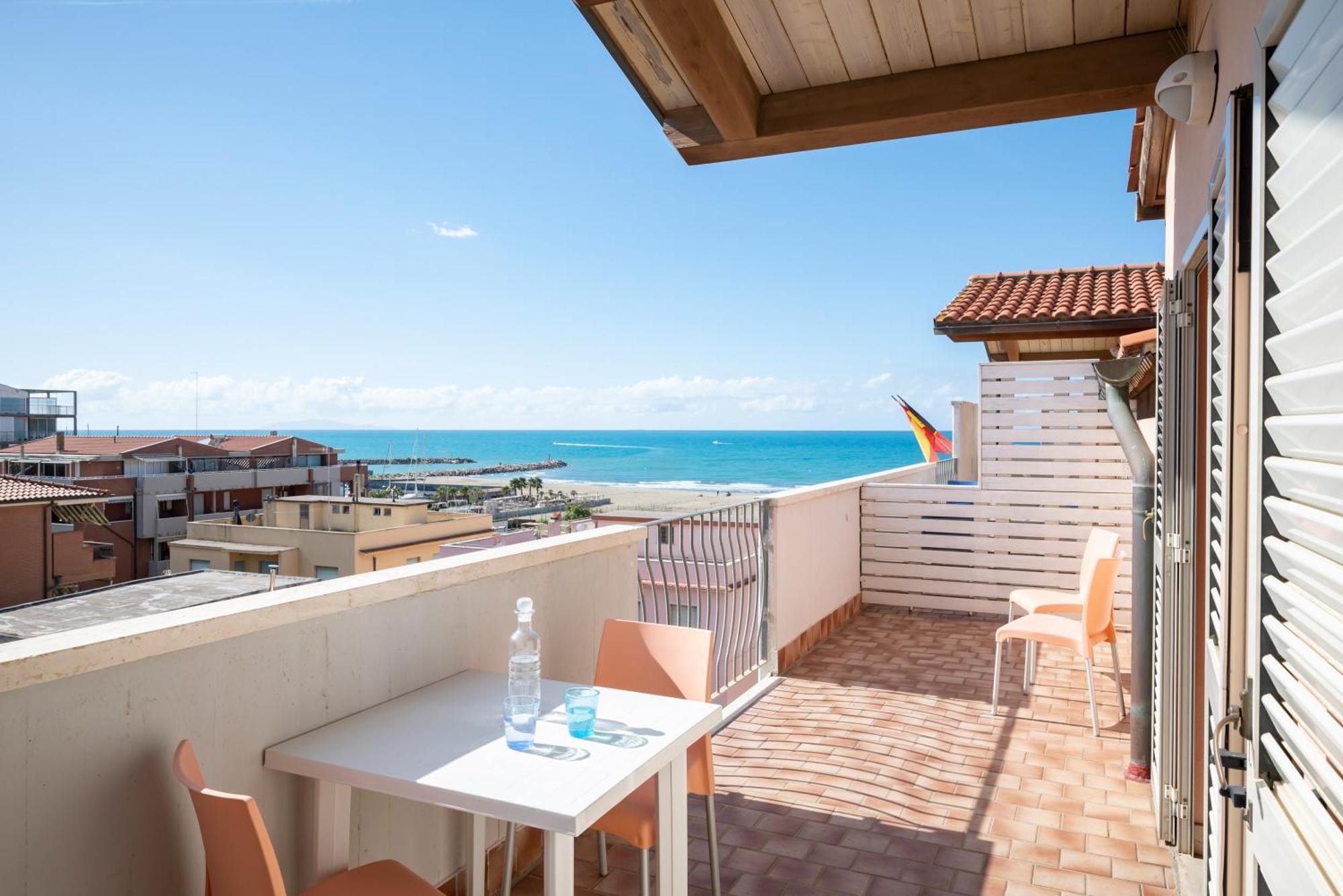 Hotel Lola Piccolo E Marina di Grosseto