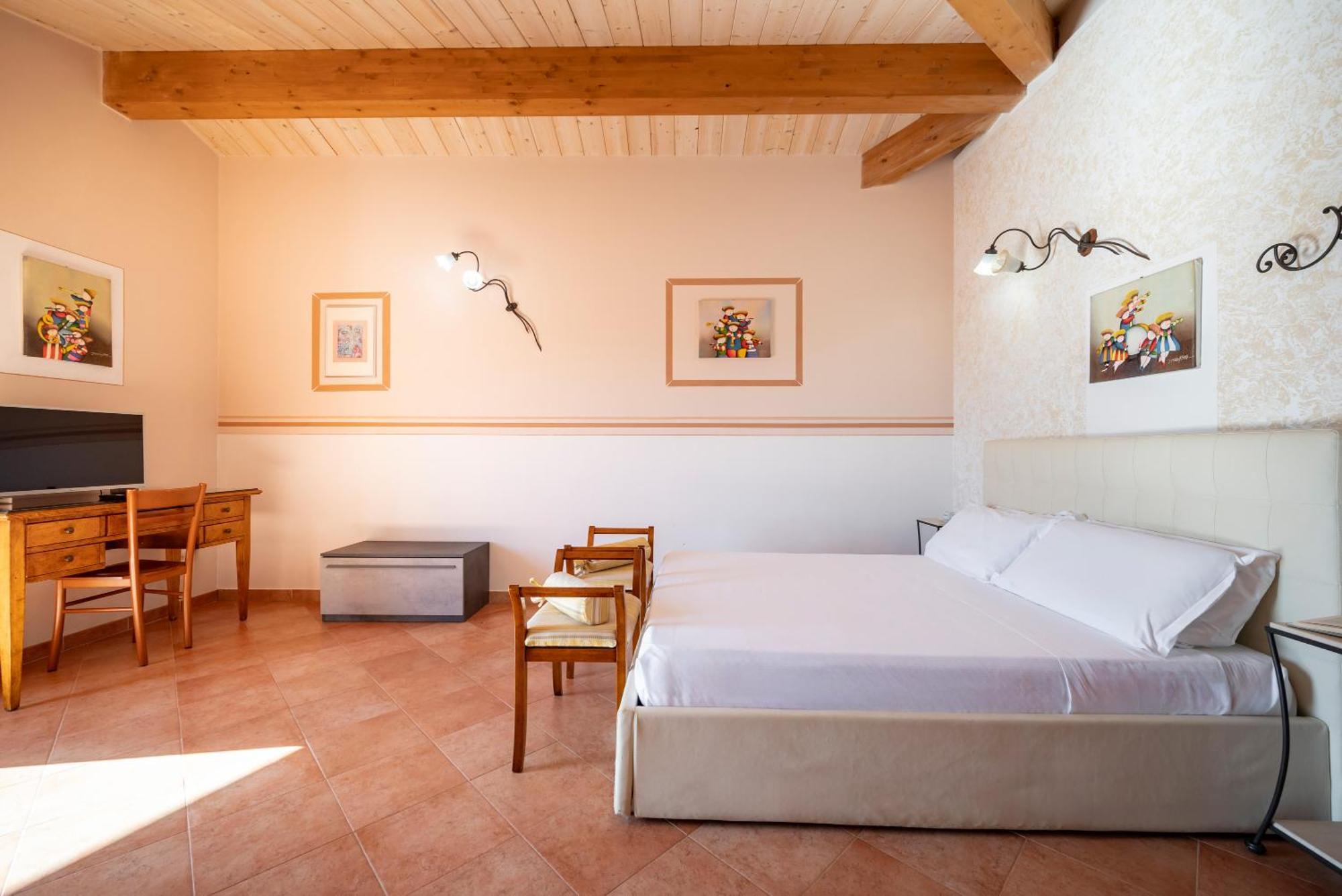 Lola Piccolo E Hotel Marina di Grosseto