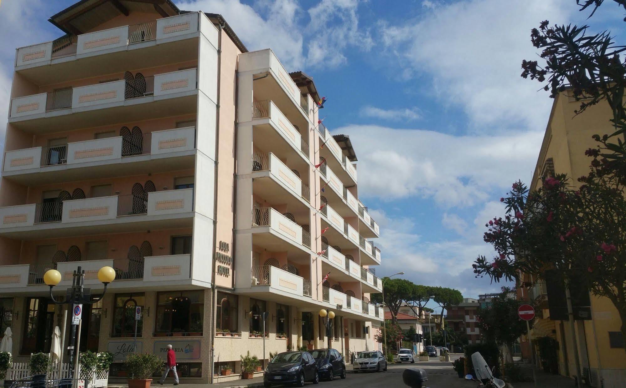 Lola Piccolo E Hotel Marina di Grosseto